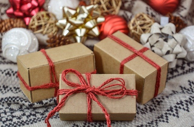 TOP 3 Weihnachtsgeschenke für Neugeborene Jungs & Mädchen [Babys 0-12 Monate]