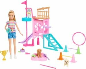 Barbie Anziehpuppe »Stacie's Hündchenspielplatz-Spielset«